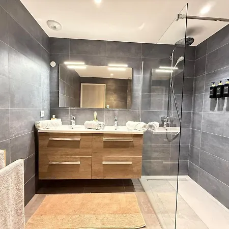 Le Cosy Proche Station - Piscine Apartment