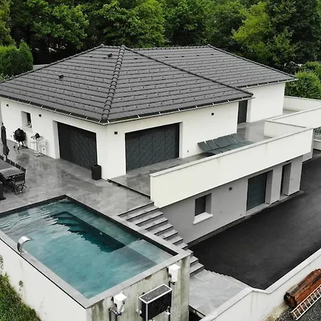Apartment Le Cosy Proche Station - Piscine Saint Avre la Chambre