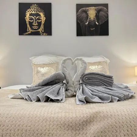 Le Cosy Proche Station - Piscine Apartment